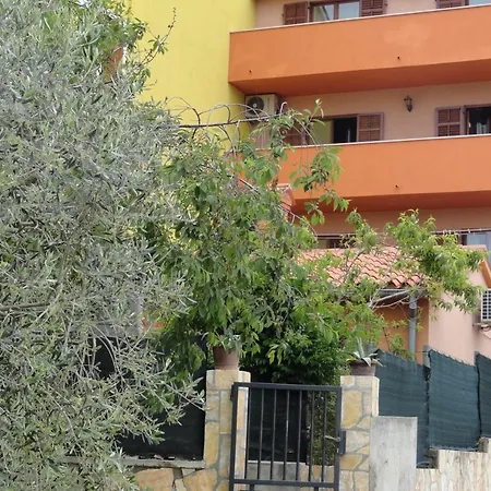 With A Parking Space - 20673 Apartment Pula
