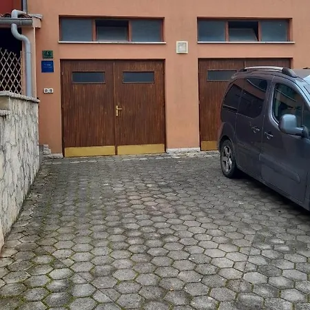 With Parking Space - 20673 * Pula