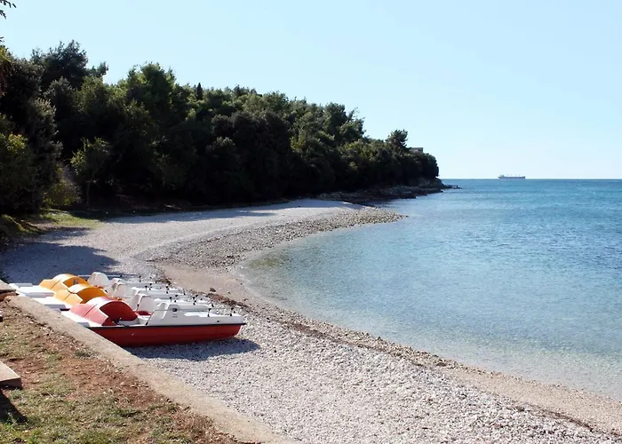 With Parking Space - 20673 * Pula